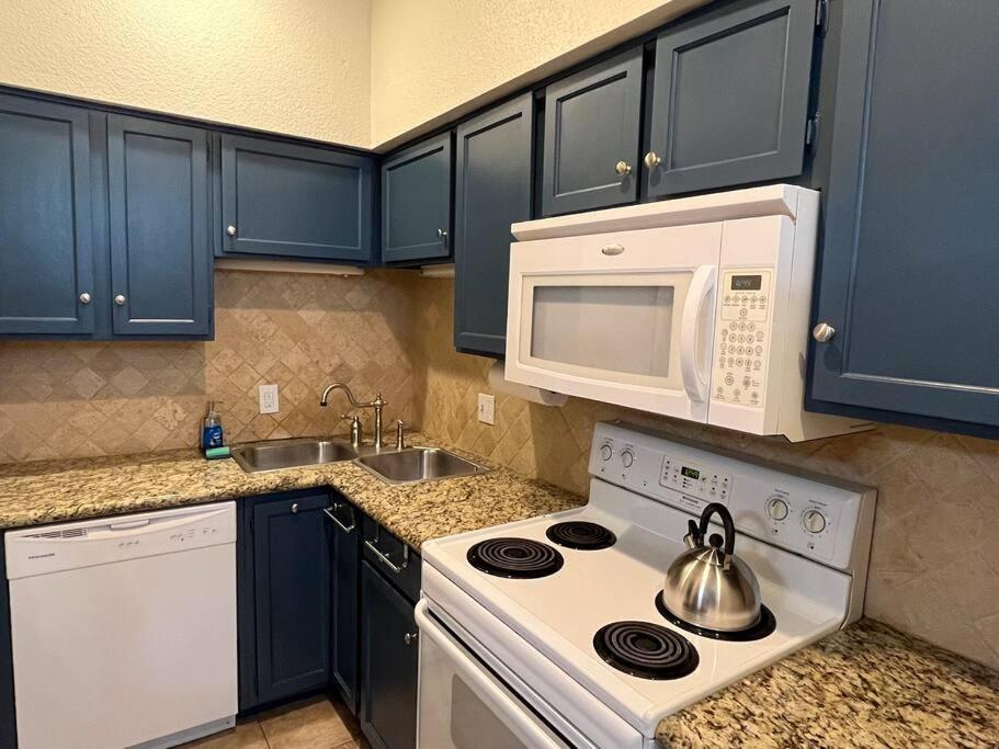 Home Away From Home-Cozy 2 Bdrm Condo/Med Cntr/Nrg Houston Ngoại thất bức ảnh